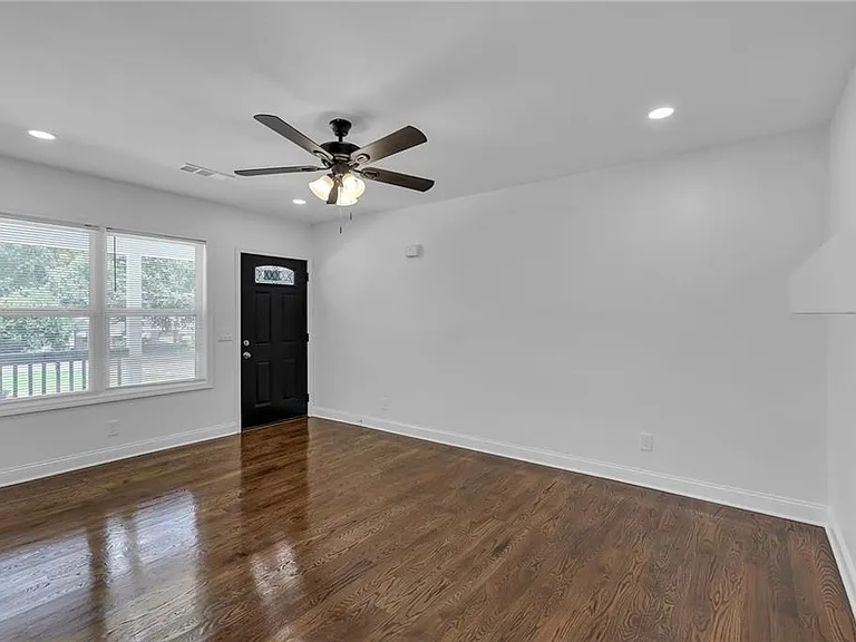 319 Stokes Ave — Photo 12