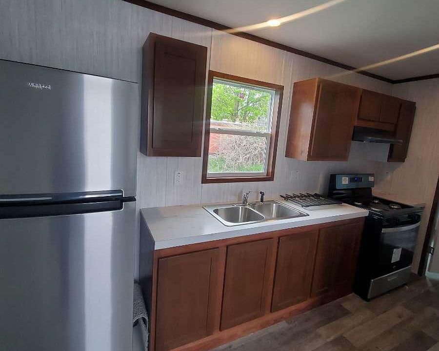 2nd image of 4625 Mormon Coulee Rd Trailer 52