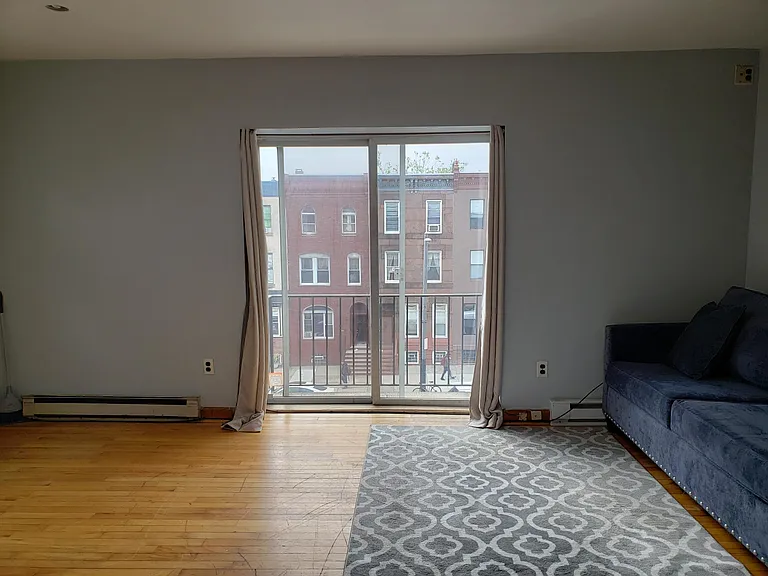 1529 S Broad St #3 — Photo 2