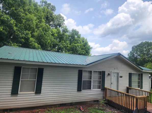 237 Black Bottom Rd, Eden, NC 27288