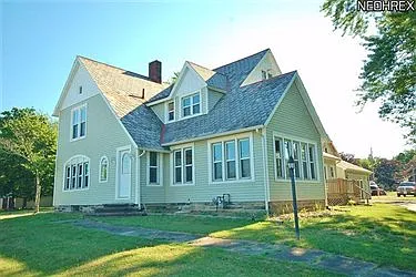 340 N Mecca St photo 1