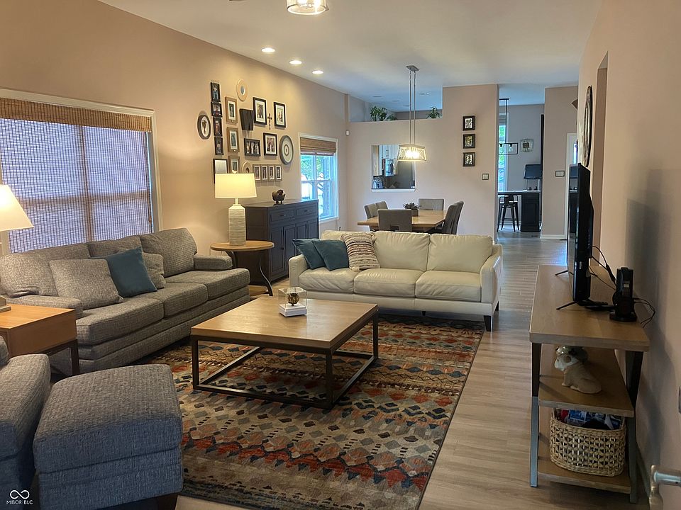 2nd image of 8518 Somerville Dr