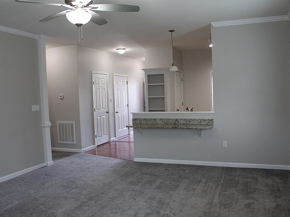 3rd image of 230 Legacy Oaks Cir