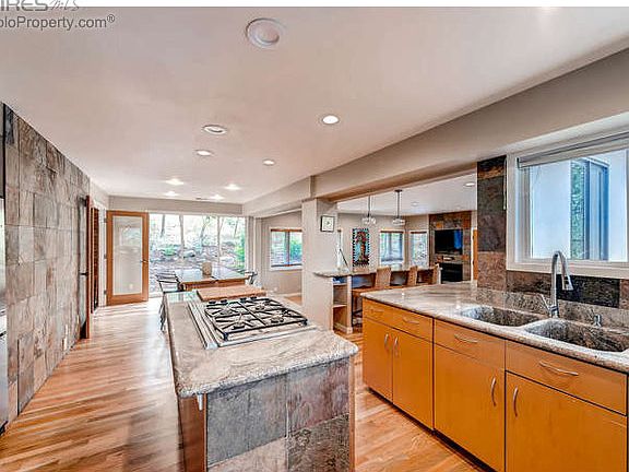 Expansive Kitchen