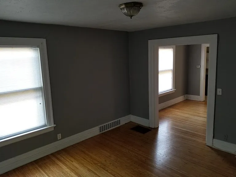 25 Harvard St — Photo 8