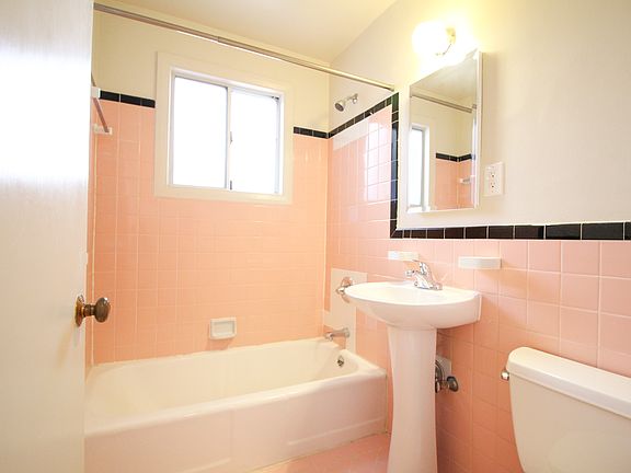 2nd image of 1 Wood St APT 4