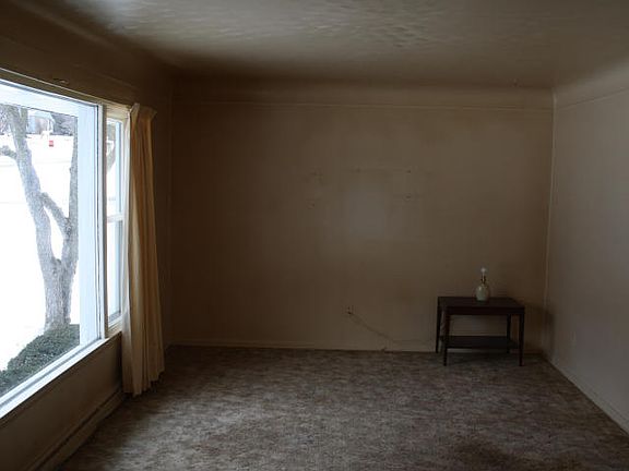 4th image of 1463 Millbrook St SE
