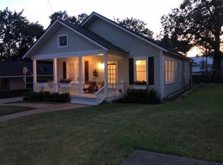 110 S Holland St, Bellville, TX 77418