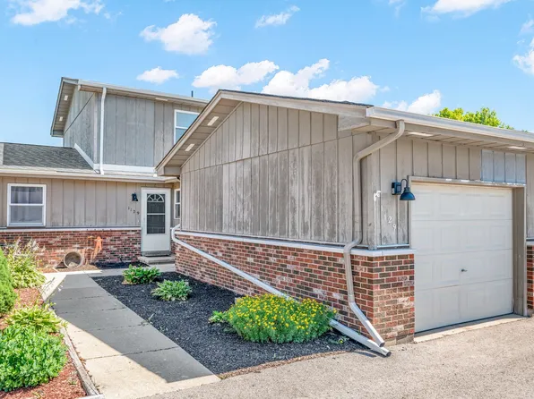 1129 Lillian Ln, Sandwich, IL 60548