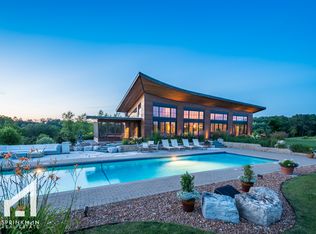 3602 Kelliher Rd, Mount Horeb, WI 53572