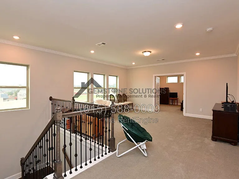 1028 Fenner Ln — Photo 50