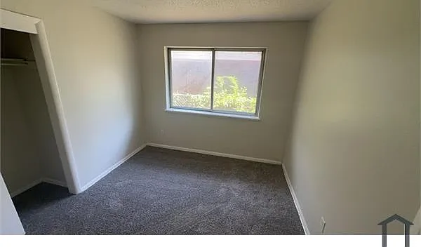 4 bed, 1071 sqft, $1,595 — Photo 4