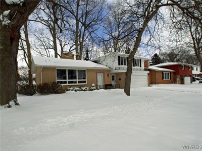 136 Rosewood Dr, West Seneca, NY, 14224