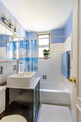 Sold by Compass | media 5