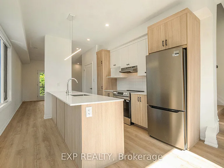 255 Castor St #202 — Photo 10