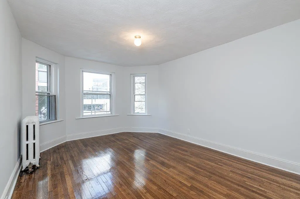 1 bed, 587 sqft, $2,980 — Photo 4