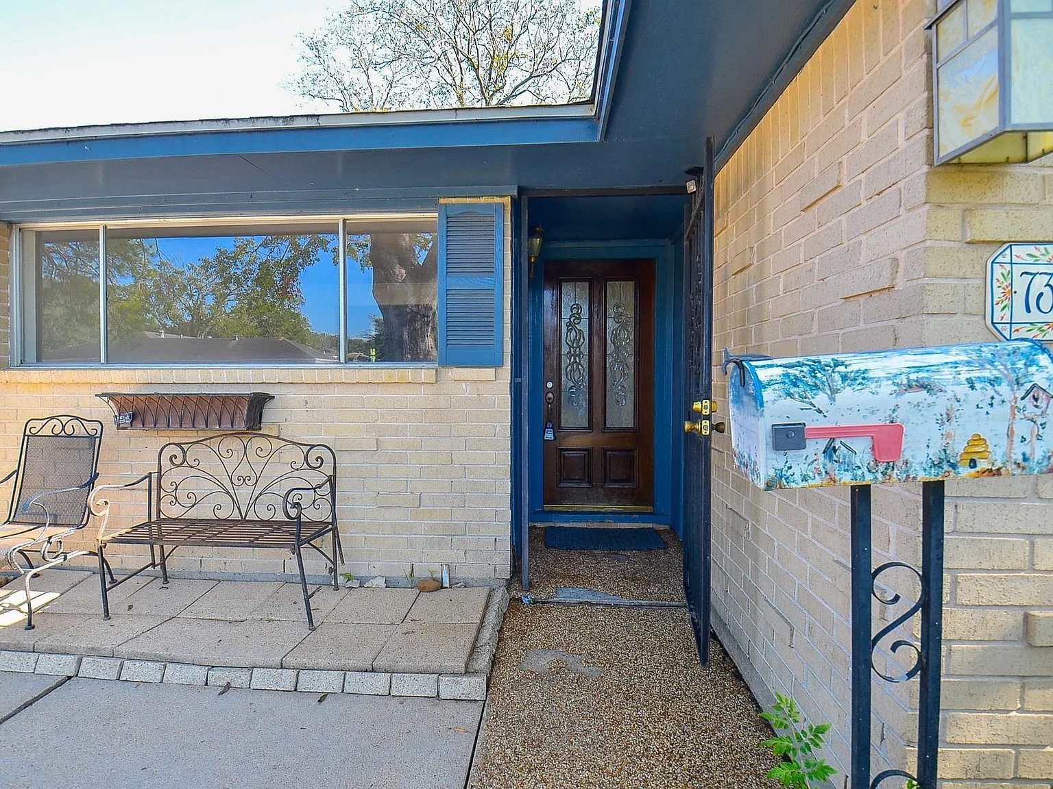 3 bed, 2.0 bath, 1642 sqft, $1,800 — Photo 3