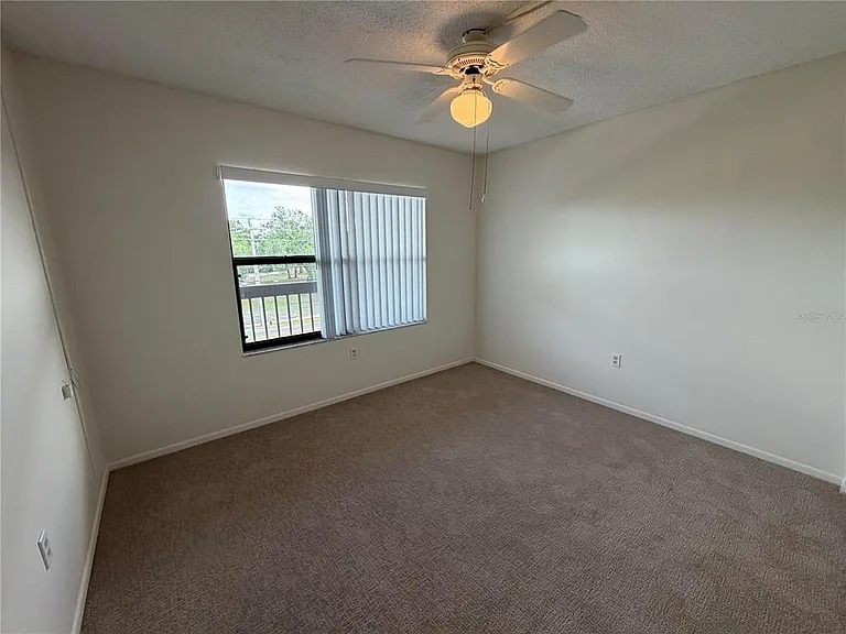 515 W 30th Ave #405-H — Photo 7