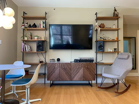 Rented by Dream Space Realty | media 2
