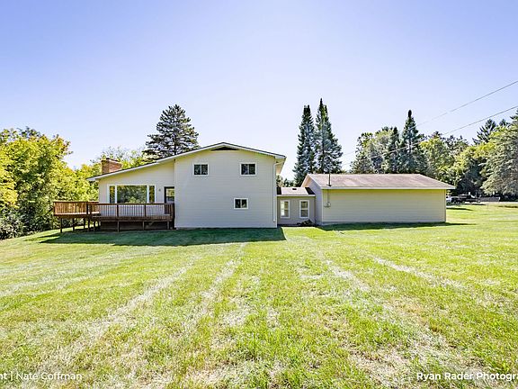 3rd image of 108 Gaylord Dr