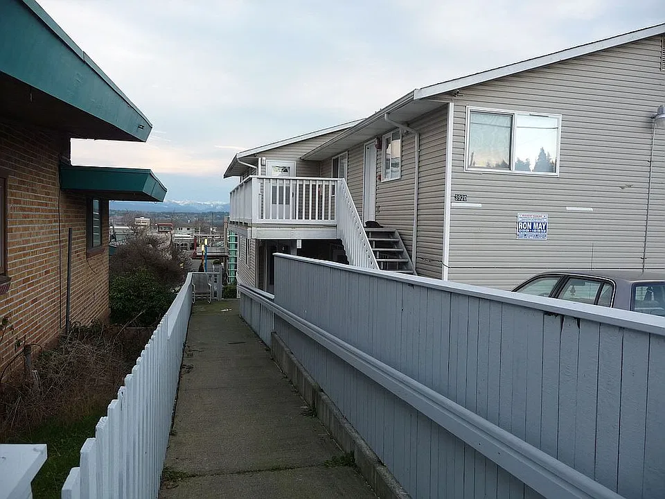 HC ramp, North side