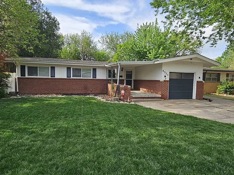 8325 E Indianapolis St — Photo 1