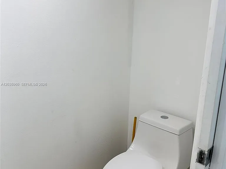 1717 N Bayshore Dr #A-1742 — Photo 9