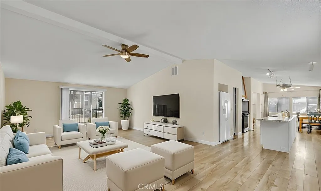 3 bed, 1500 sqft, $1,700 — Photo 2
