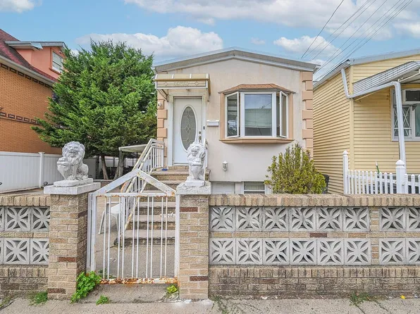 472 Lake St, Brooklyn, NY 11223