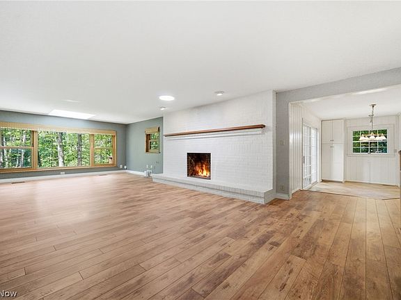 4th image of 6963 Crestview Dr
