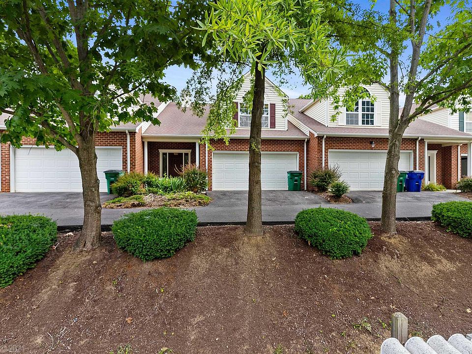 1st image of 1020 Red Leaf Ct NW