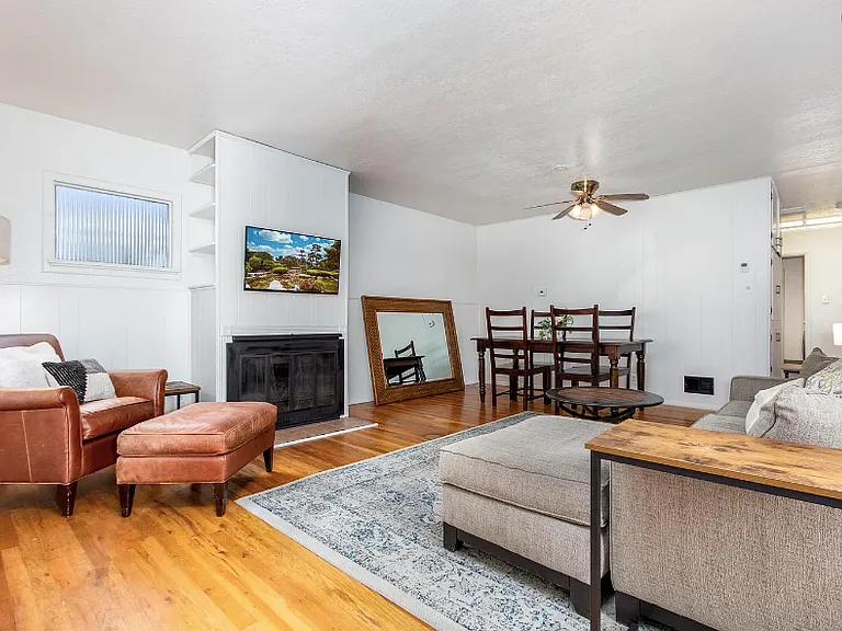 4662 Eliot St — Photo 4