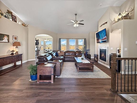 5th image of 1607 Hermosa Dr W