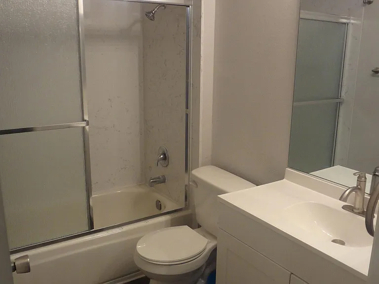 6832 Trovita Way — Photo 11