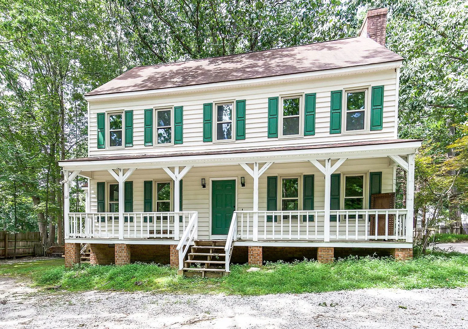 Updated 5BR/3.5BA on 3/4-Acre Cul-de-Sac Lot 3 Finished Floors, Deck & Huge Yard Chester $3100.00 — Photo 1