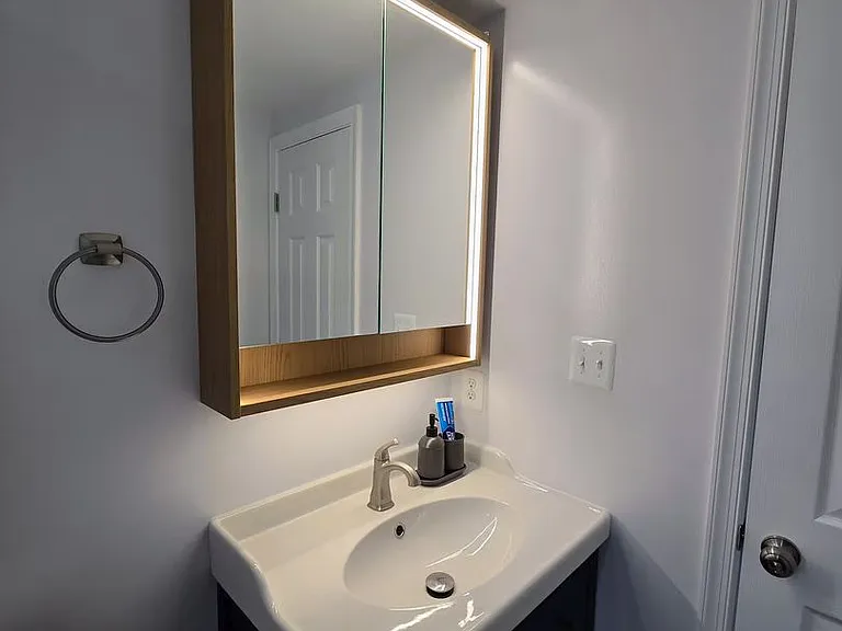 1331 Queen St NE — Photo 35