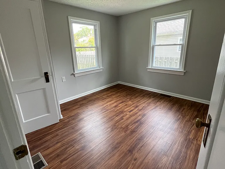 12x12 bedroom