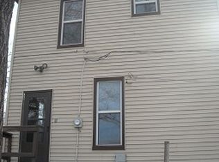 525 N 7th St, Atchison, KS 66002