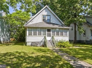 23 W Spring Garden St, Palmyra, NJ 08065