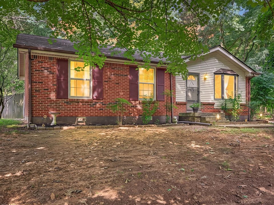 1st image of 721 Kingsbury Rd