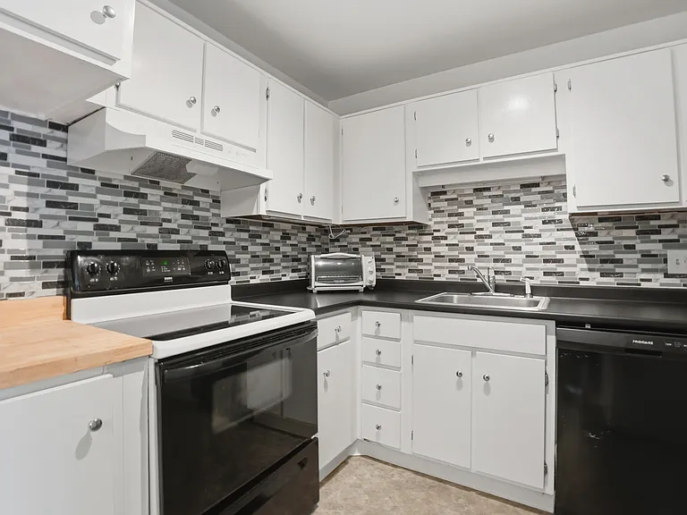 147 Milk St #18 — Photo 2