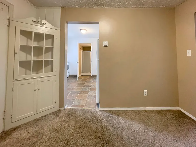 1512 N Woodridge Ave — Photo 20
