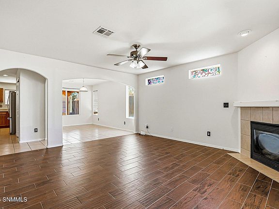 4th image of 2861 Meriwether St