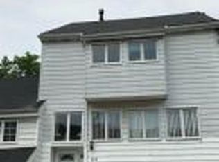 219 Dover Grn, Staten Island, NY 10312