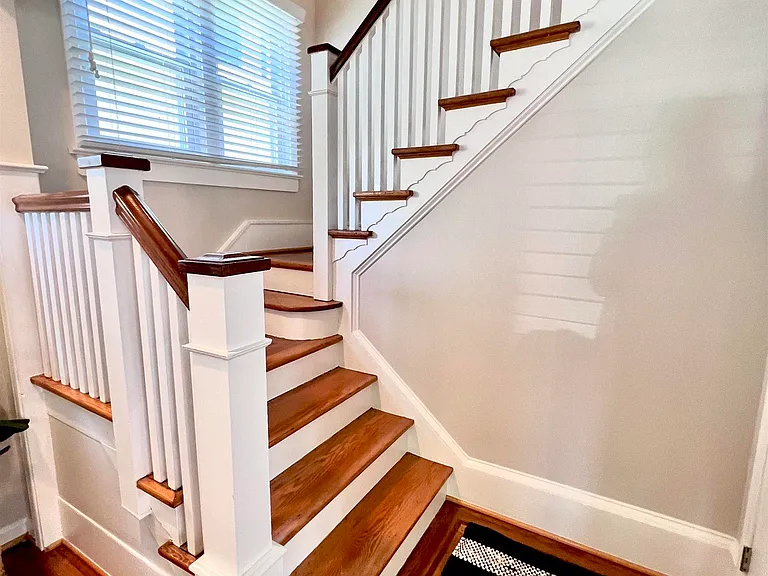 7407 Ventnor Ave — Photo 28