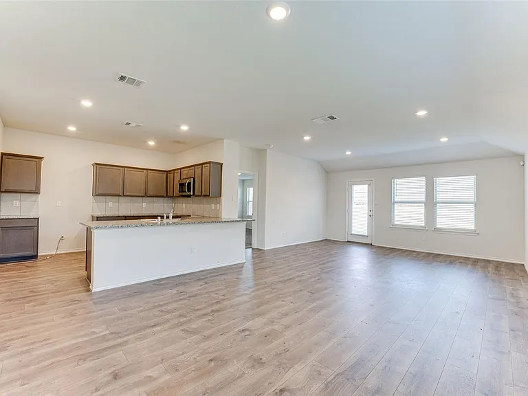 517 Milo Way — Photo 6
