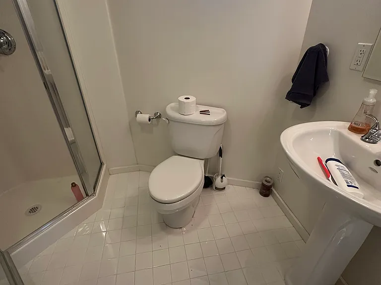 1125 Western Ave — Photo 11