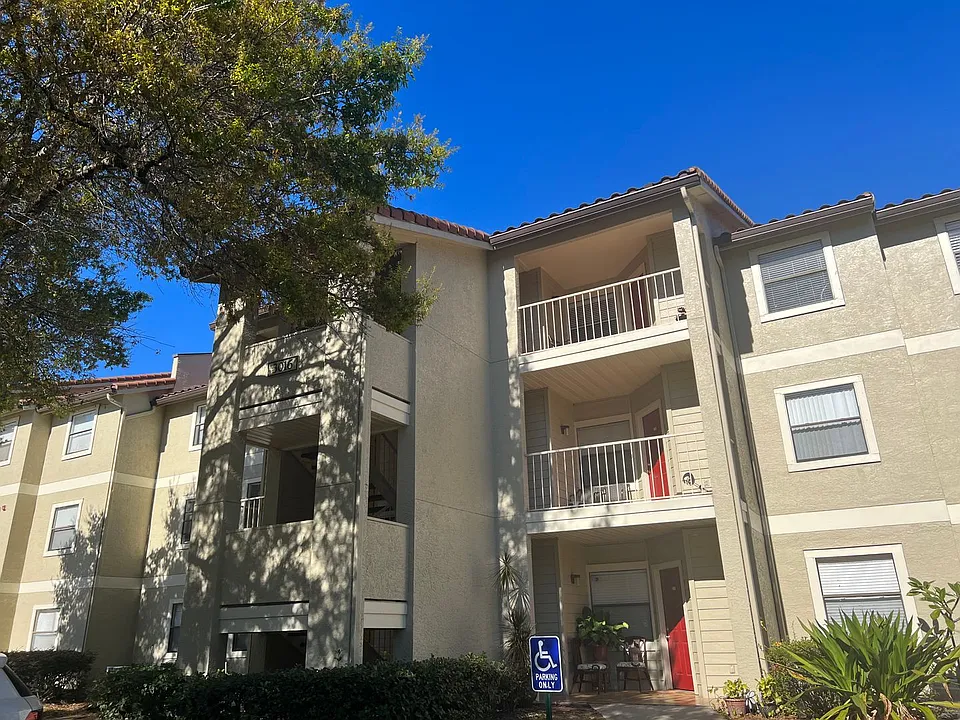 3016 Parkway Blvd #209