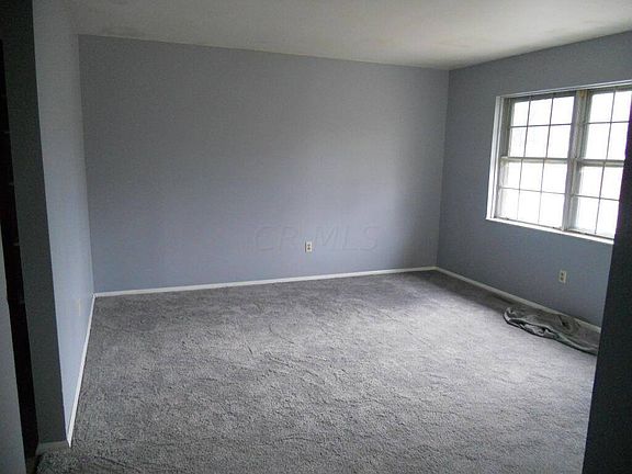 5th image of 120 Deerfield Pl