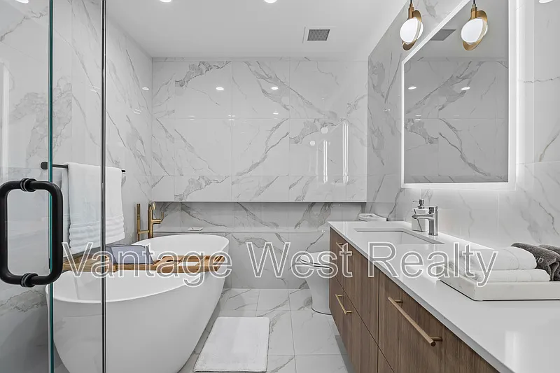 3800 Capozzi Rd — Photo 3